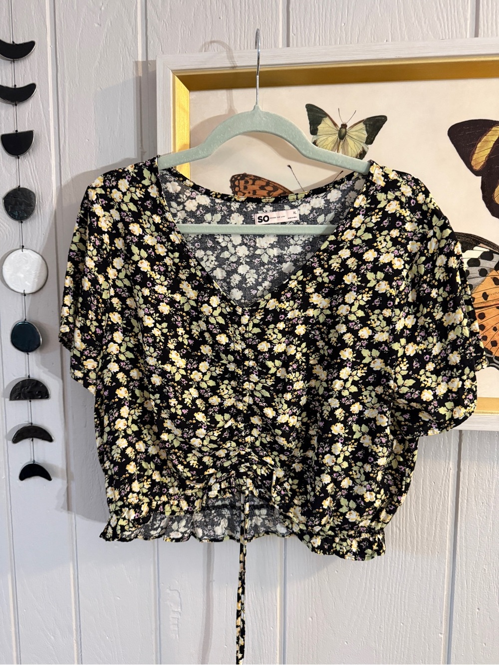 SO Black Floral Drawstring V-Neck Crop Top
